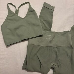 Set Active Sculptflex Leggings and Crop Top in Matcha